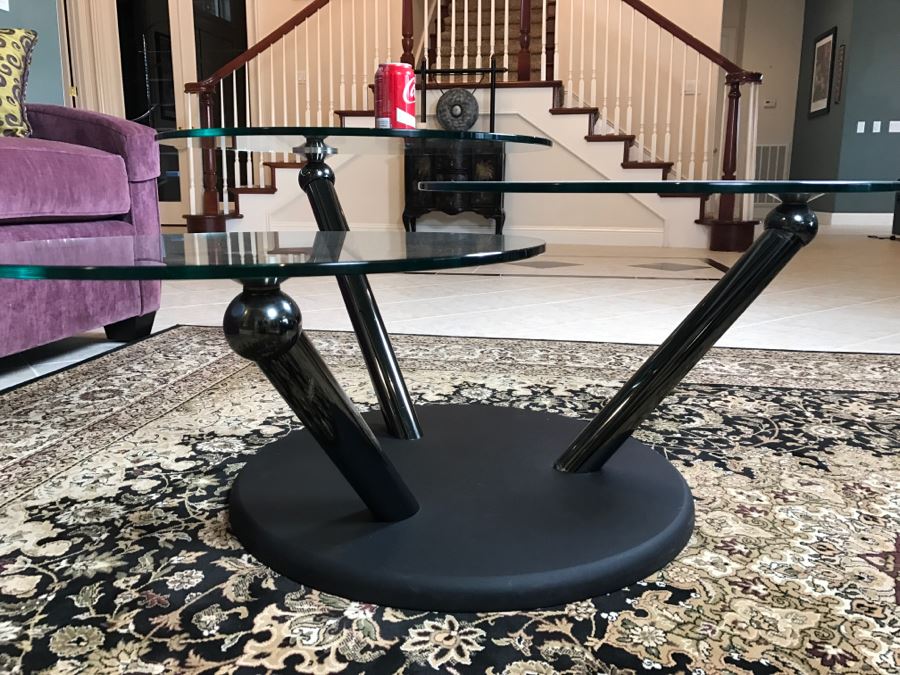 Modern Metal And Glass 3-Arm Adjustable Coffee Table [Photo 4]