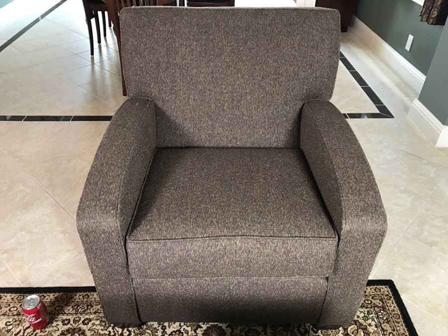 ETHAN ALLEN Armchair With Ottoman [Photo 4]