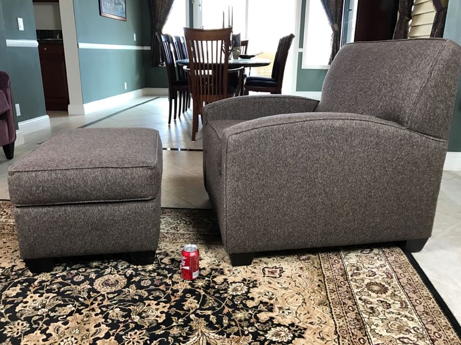 ETHAN ALLEN Armchair With Ottoman [Photo 8]