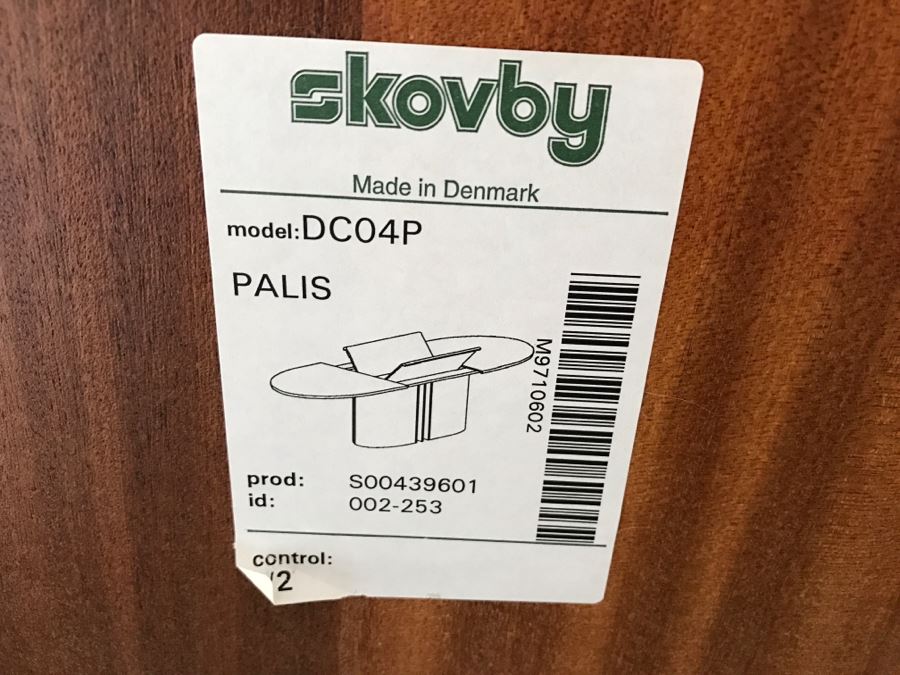 Skovby Danish Dining Table With (8) High End Italian Designer Dining Chairs By A. Sibau [Photo 12]