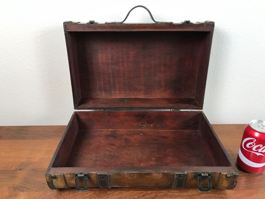 Vintage Style Wooden Leather Decorative Suitcase Luggage [Photo 4]