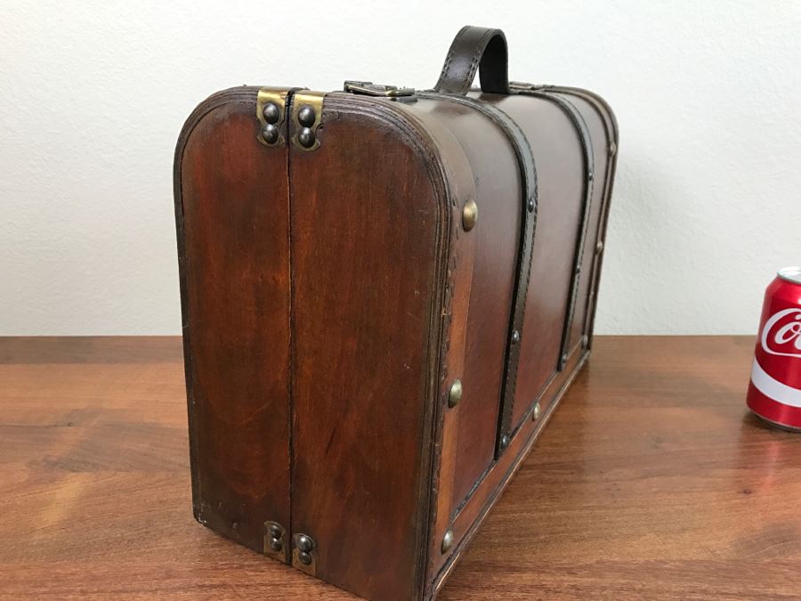 Vintage Style Wooden Leather Decorative Suitcase Luggage [Photo 3]