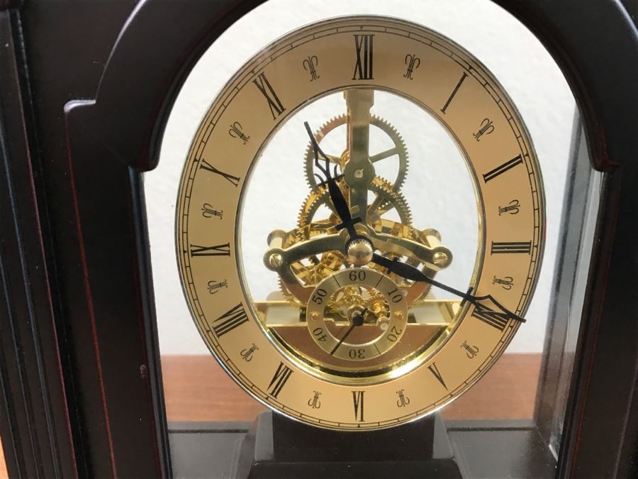 Contemporary Mantle Clock In Base Case [Photo 2]