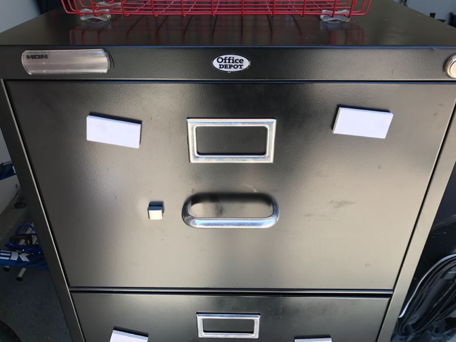 Black Vertical 4-Drawer Metal Filing Cabinet With (3) Metal Filing Baskets / Organizers [Photo 2]