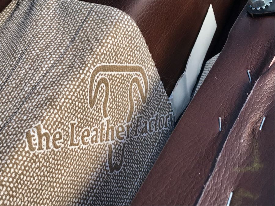 The Leather Factory Leather Recliner Reclining Chair [Photo 6]