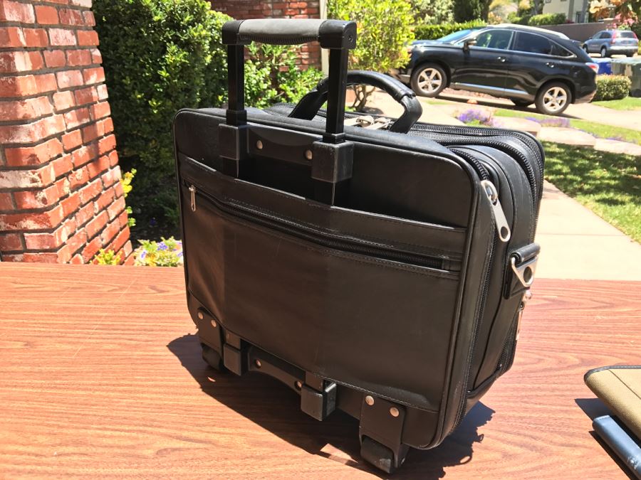 Rolling Suitcase With Pair Of Organizers [Photo 6]