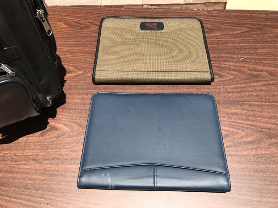 Rolling Suitcase With Pair Of Organizers [Photo 4]