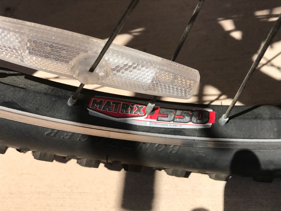 Women's TREK Bicycle Bike 3700 16' Custom Aluminum With YAKIMA Storage Bar [Photo 11]