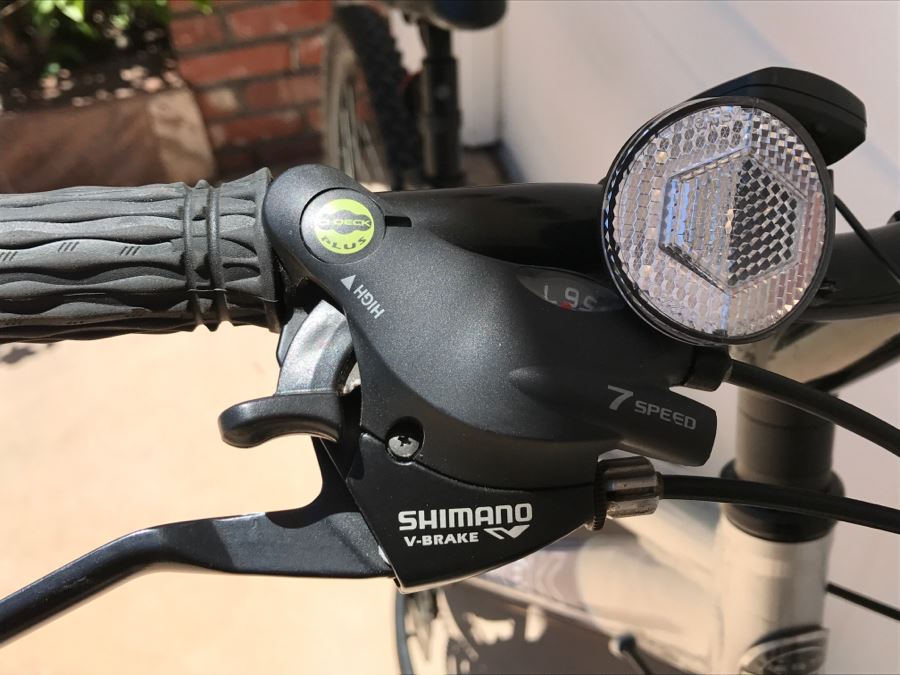 Women's TREK Bicycle Bike 3700 16' Custom Aluminum With YAKIMA Storage Bar [Photo 8]