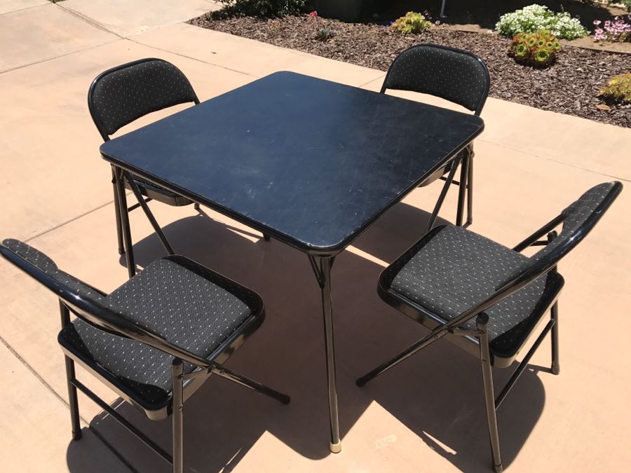 Card Table With Four Chairs [Photo 2]