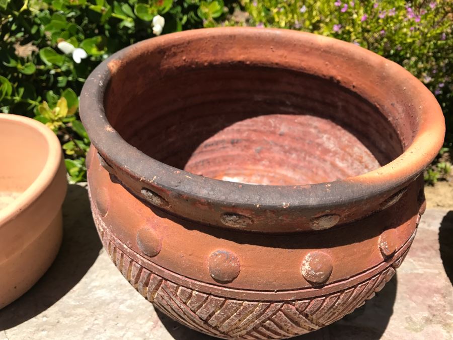 Set Of 3 Outdoor Pots [Photo 5]