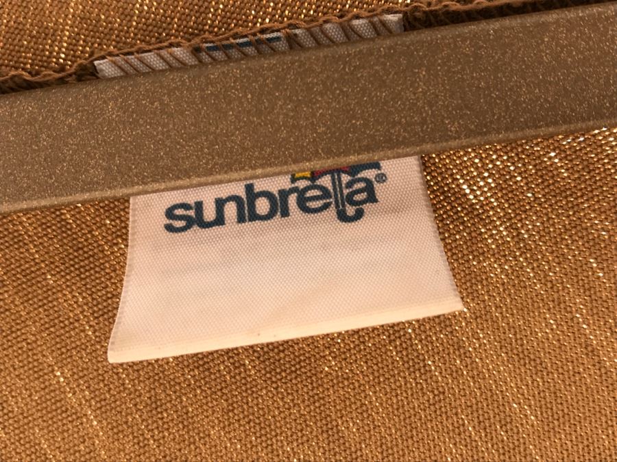 Outdoor Umbrella Sunbrella With Marble Base Stand [Photo 3]