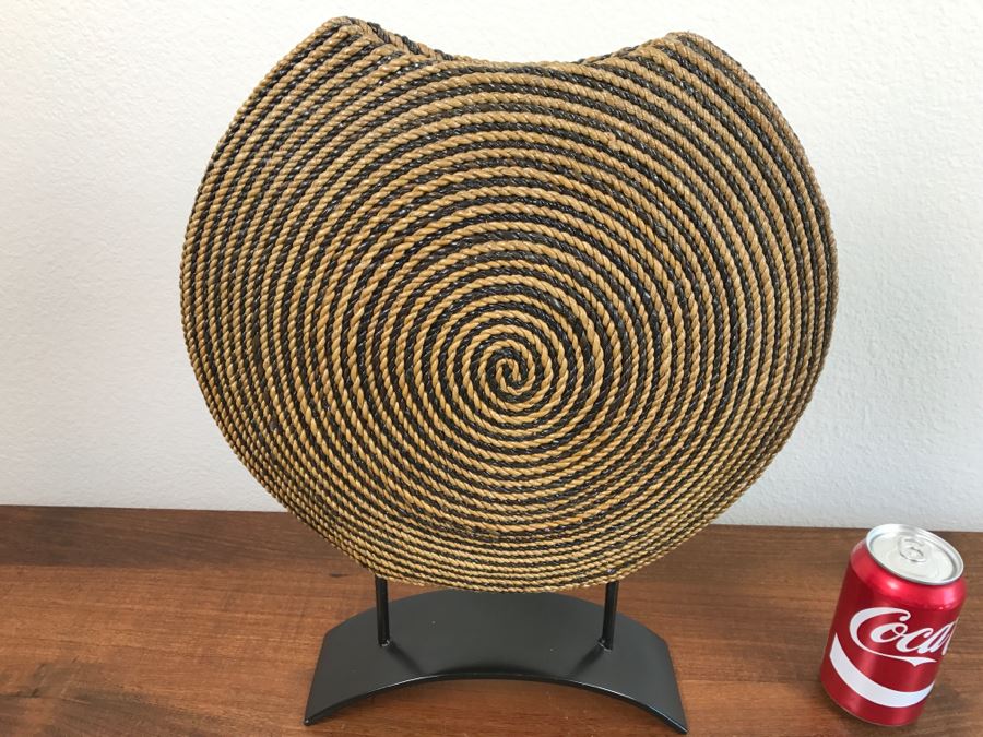 Decorative Rope Basket Vase On Metal Stand [Photo 2]
