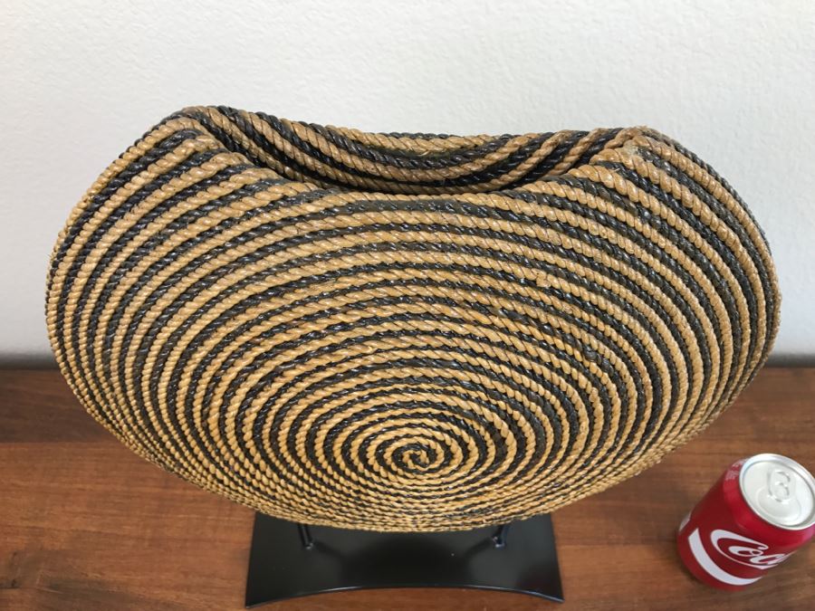 Decorative Rope Basket Vase On Metal Stand [Photo 3]