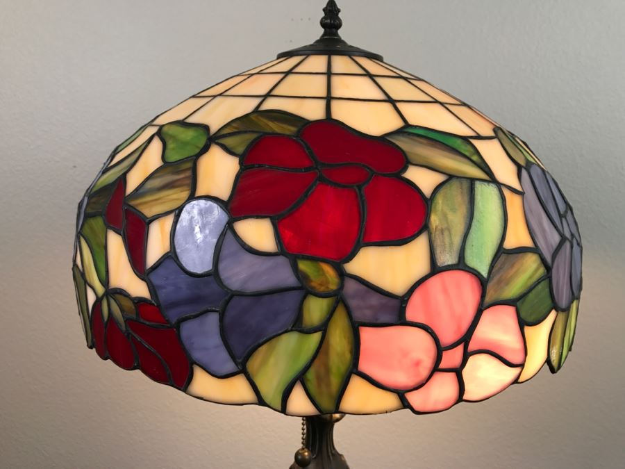 Tiffany Style Stained Glass Lampshade With Metal Lamp [Photo 2]