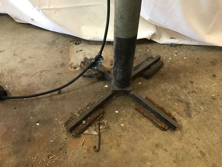 Heavy Duty Ball Bearing Electric Bench Grinder With Stand By KING Brand Model No B-8D 3/4 H.P. 8' Wheel [Photo 10]