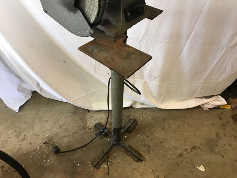 Heavy Duty Ball Bearing Electric Bench Grinder With Stand By KING Brand Model No B-8D 3/4 H.P. 8' Wheel [Photo 9]