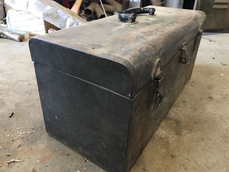 Vintage Toolbox Filled With Pipe Threading Pipe Threader Tools - See All Photos [Photo 4]