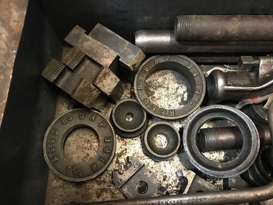 Vintage Toolbox Filled With Pipe Threading Pipe Threader Tools - See All Photos [Photo 10]