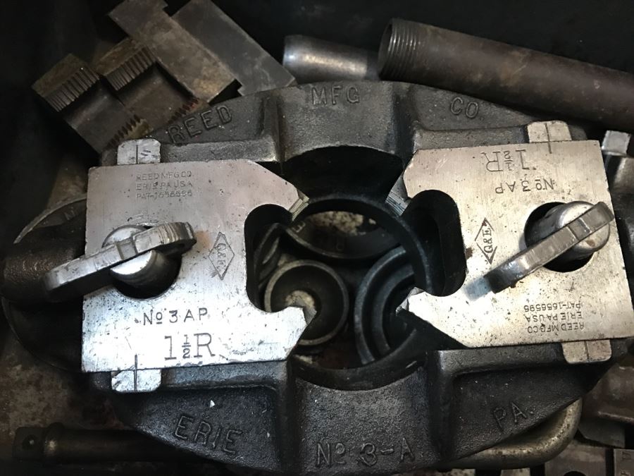 Vintage Toolbox Filled With Pipe Threading Pipe Threader Tools - See All Photos [Photo 9]