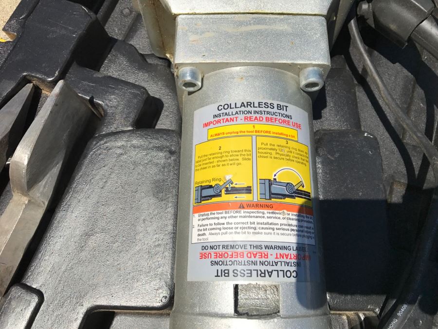 Breaker Hammer Chicago Industrial Electric Power Tools Item 46935 With Rolling Carrying Case 1030 Blows Per Minute [Photo 7]