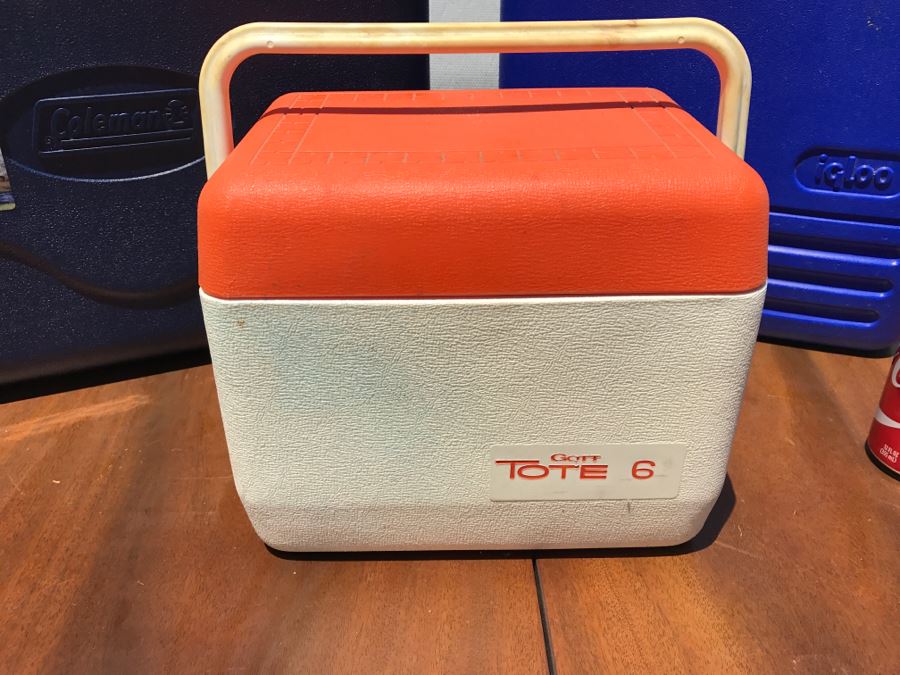 Set Of 3 Portable Coolers Coleman, Igloo And Gott [Photo 5]