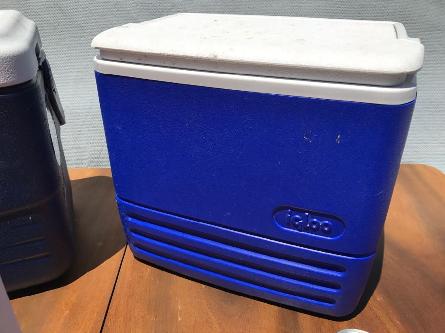 Set Of 3 Portable Coolers Coleman, Igloo And Gott [Photo 6]