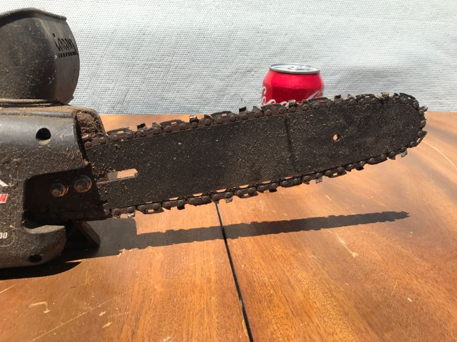 Corona Electric Pole Saw And Tree Pruner 1.5HP TP 4000 [Photo 3]