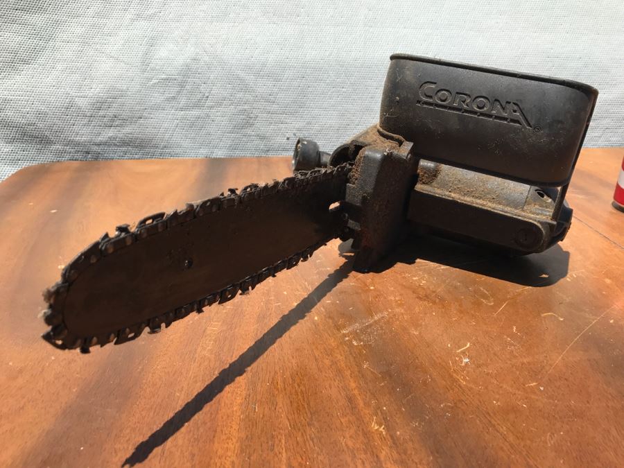 Corona Electric Pole Saw And Tree Pruner 1.5HP TP 4000 [Photo 4]