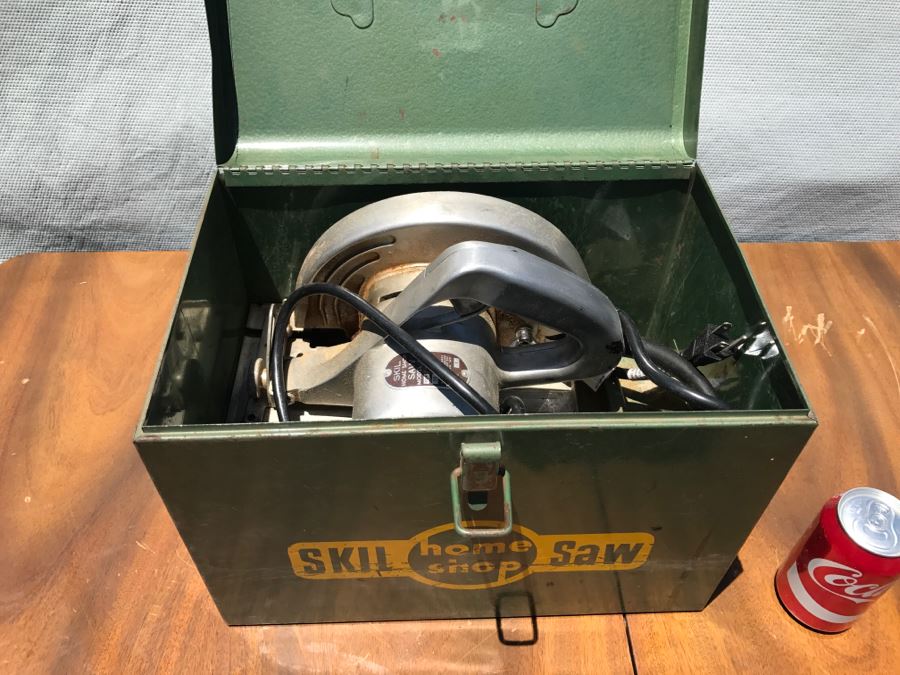 Vintage SKIL Saw Home Shop Model 565 With Green Metal Carrying Case