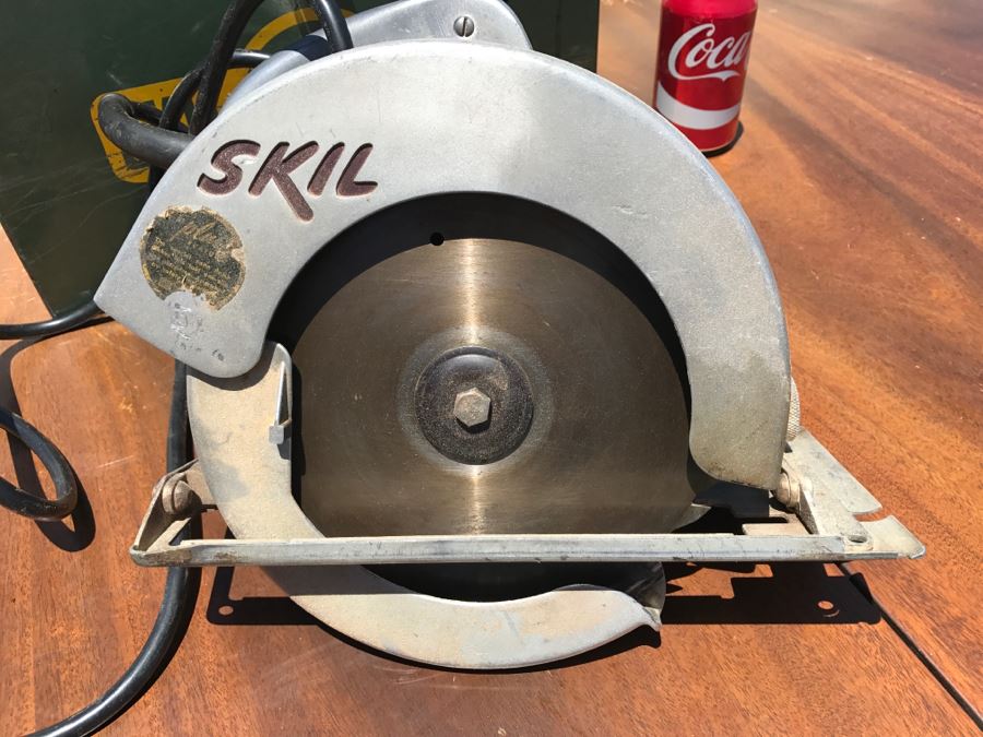 Vintage SKIL Saw Home Shop Model 565 With Green Metal Carrying Case [Photo 7]