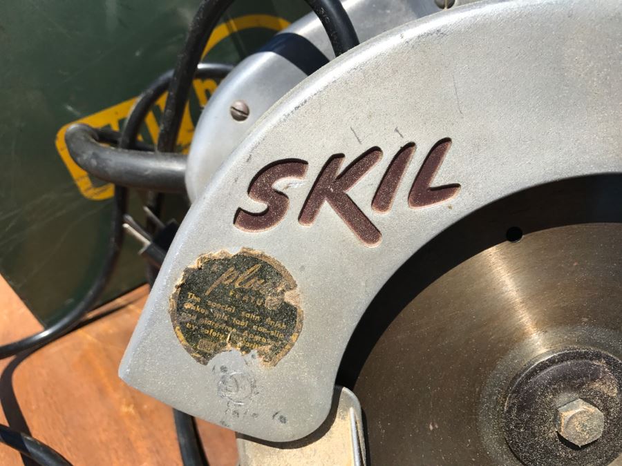 Vintage SKIL Saw Home Shop Model 565 With Green Metal Carrying Case [Photo 8]