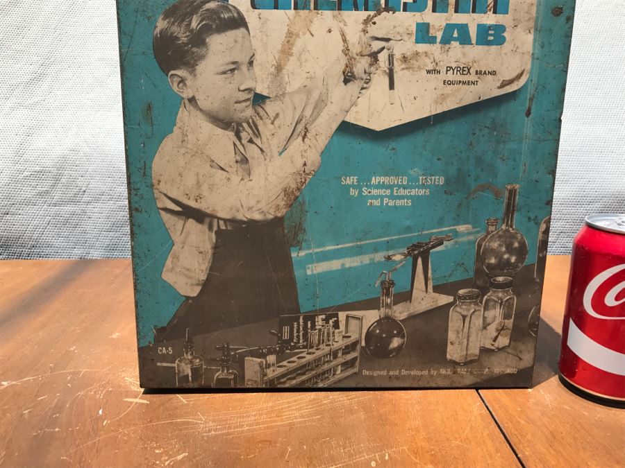 Vintage Handy Andy Student Chemistry Lab Metal Box With Various Model Airplane Motors And Propeller [Photo 4]