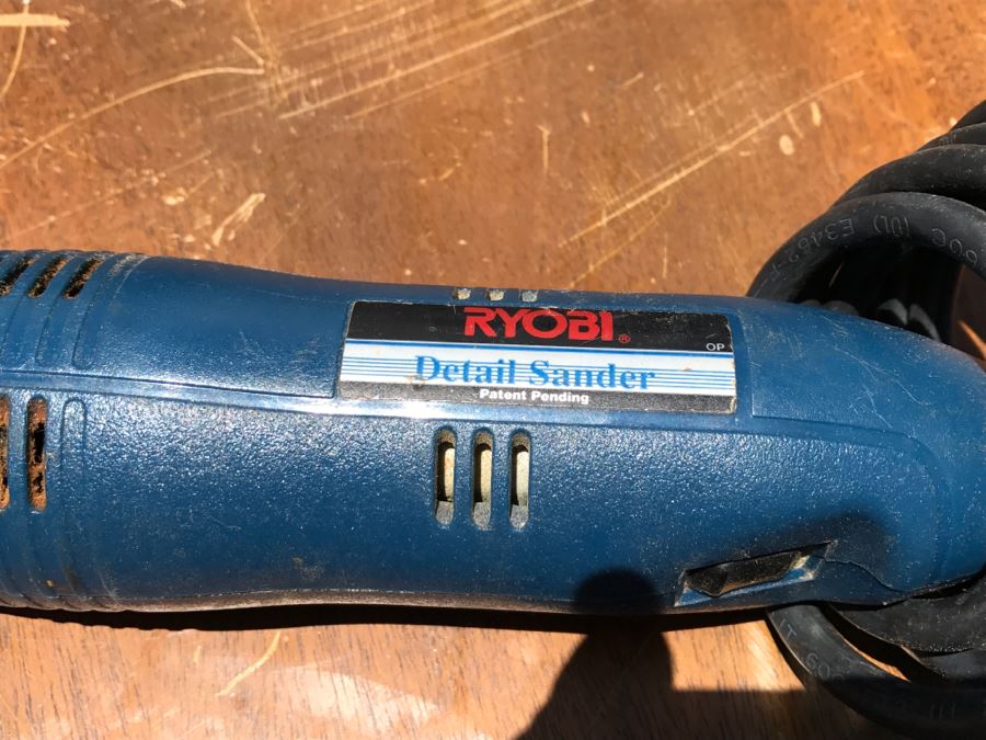 Pair Of Craftsman Dual Motion Sanders And RYOBI Detail Sander [Photo 7]