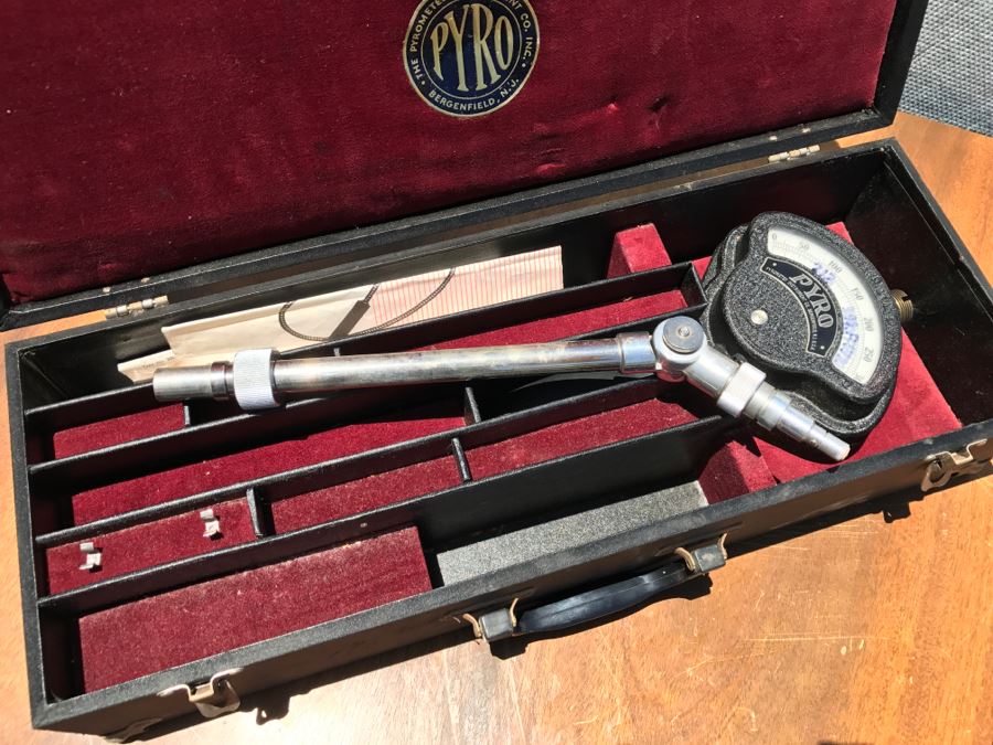 Vintage PYRO Surface Pyrometer Measuring Instrument With Case [Photo 9]