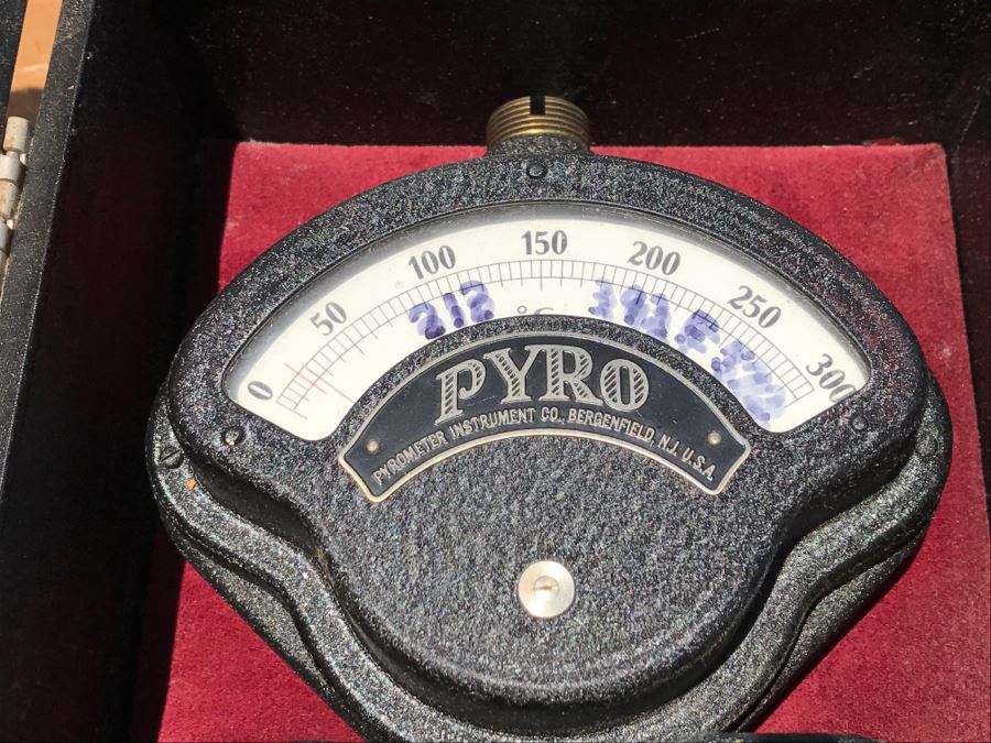 Vintage PYRO Surface Pyrometer Measuring Instrument With Case