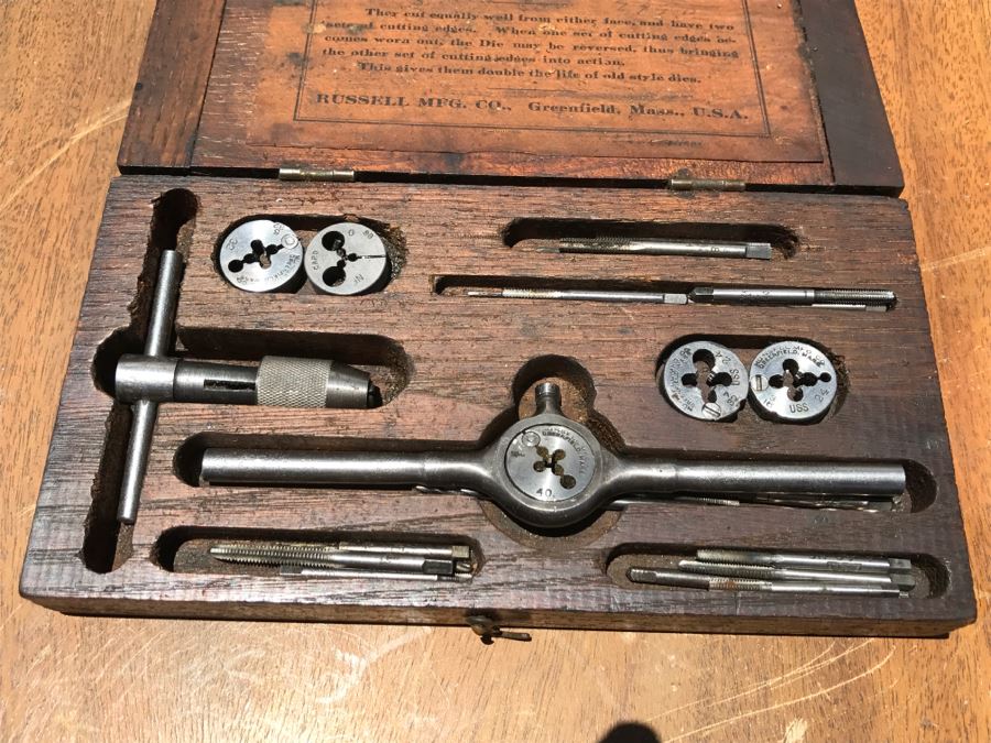 Vintage Russell Screw Plates With Vintage Box [Photo 3]