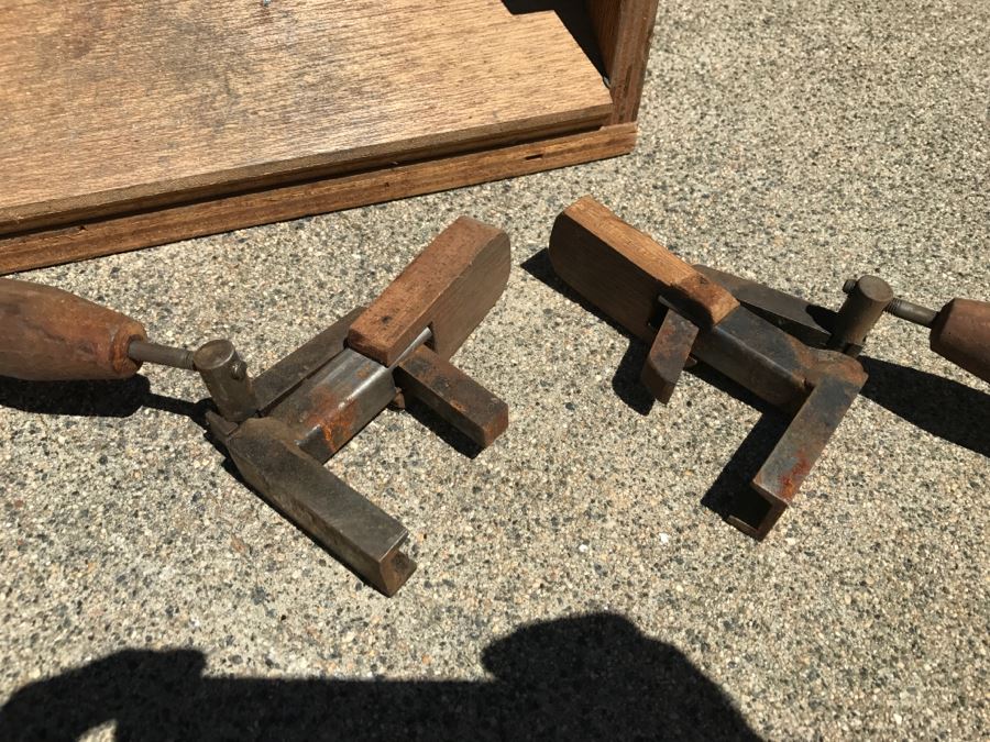 .45 Caliber Bullet Making Kit With .45 Caliber 16-Bullet Bullet Mold, Kiln And Blacksmith Cast Iron Ladle [Photo 14]