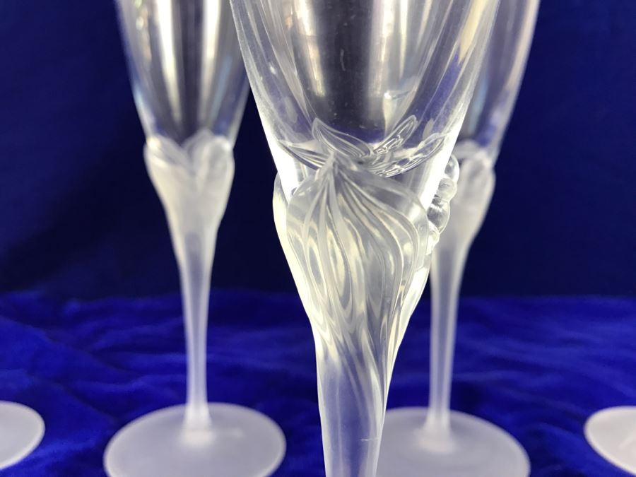 Set Of 9 Stemware Glasses With Floral Motif Stems [Photo 5]