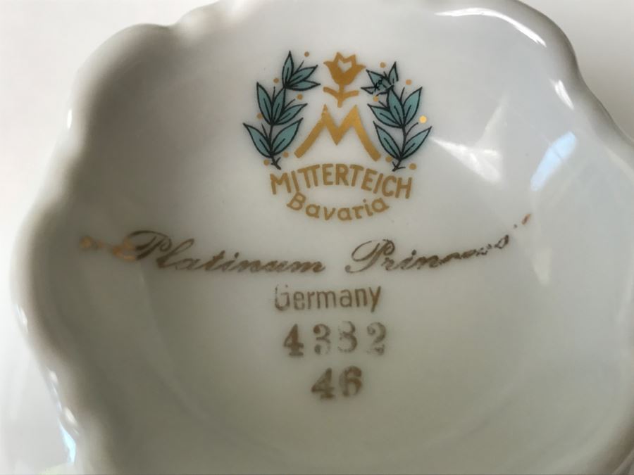 Classy China Set ~79 Pieces Mitterteich Bavaria 'Platinum Princess' Germany White With Silver Rim [Photo 8]