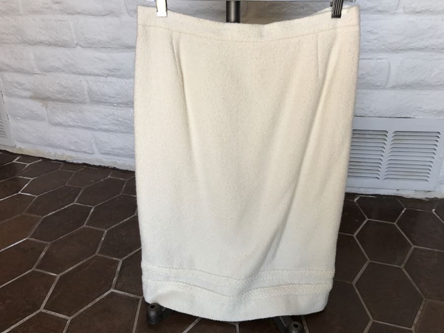 ESCADA By Margaretha Ley White Cream Jacket With Matching Skirt Gold Buttons [Photo 11]