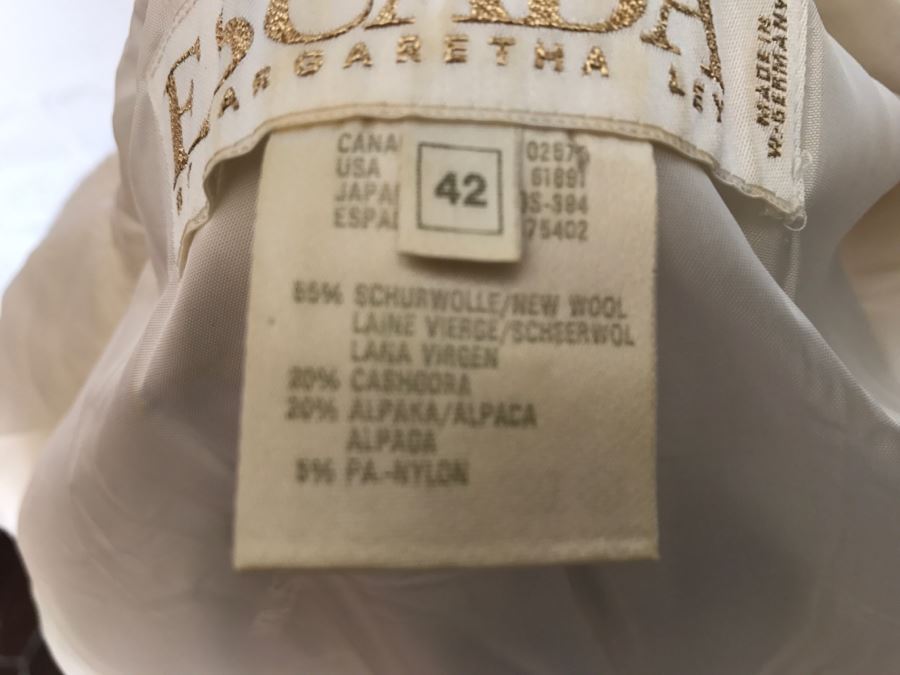 ESCADA By Margaretha Ley White Cream Jacket With Matching Skirt Gold Buttons [Photo 8]