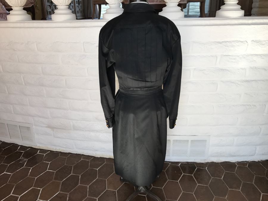 Classy Black CHANEL Boutique Dress Size 38 [Photo 10]
