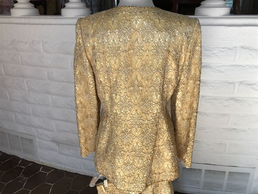 Vintage RENE Lezard De-Luxe Collection Gold Jacket With Matching Skirt Made In England [Photo 11]