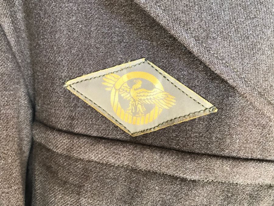 Vintage WWII Military Jacket With Patches And Ribbon Size 40R 6th Army And 8th Army Patch [Photo 4]