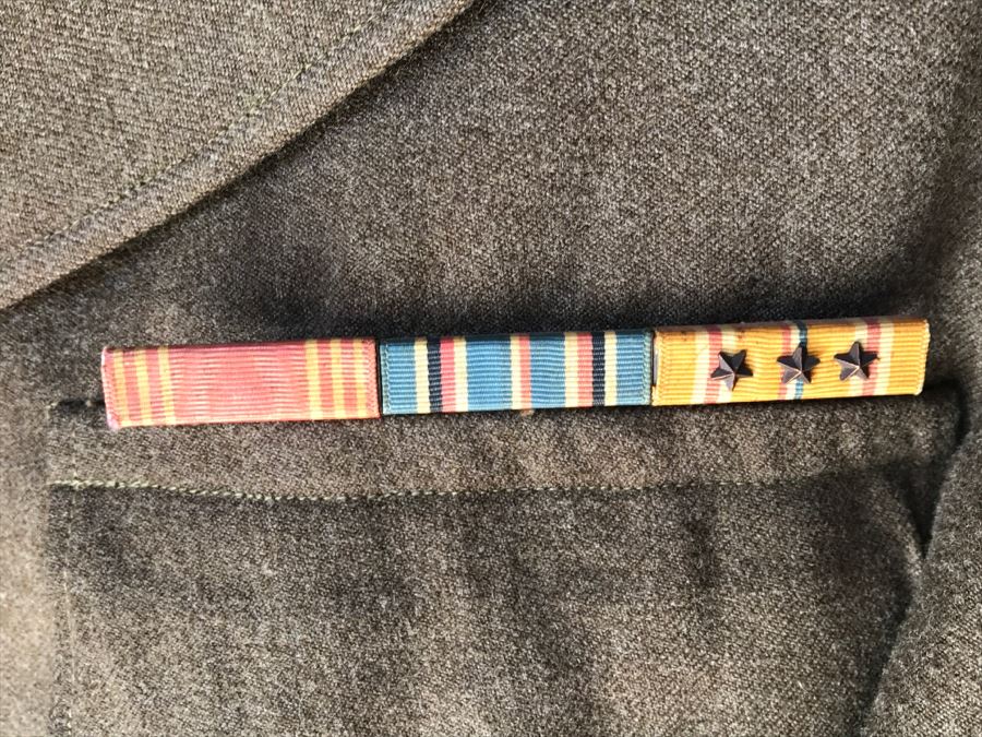 Vintage WWII Military Jacket With Patches And Ribbon Size 40R 6th Army And 8th Army Patch [Photo 3]