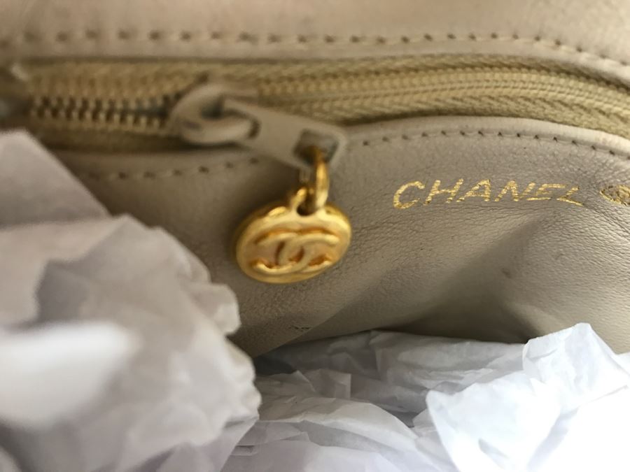 Vintage CHANEL Light Brown Handbag Purse [Photo 3]