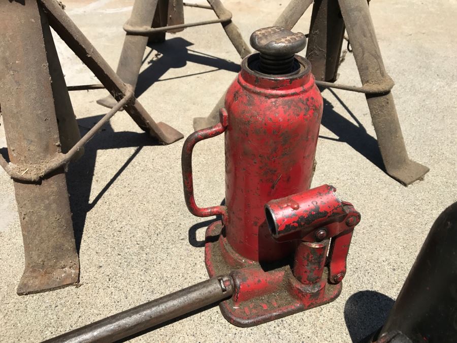 JUST ADDED - (2) Vintage Hydraulic Jacks + (4) Jack Stands