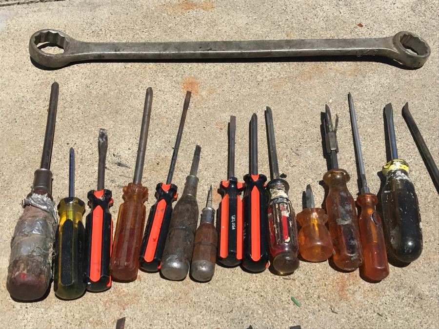 JUST ADDED - Various Tools Including Screwdrivers And Wrenches [Photo 3]