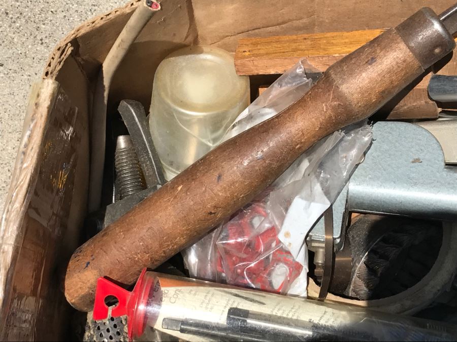 JUST ADDED - Box Full Of Various Tools [Photo 7]